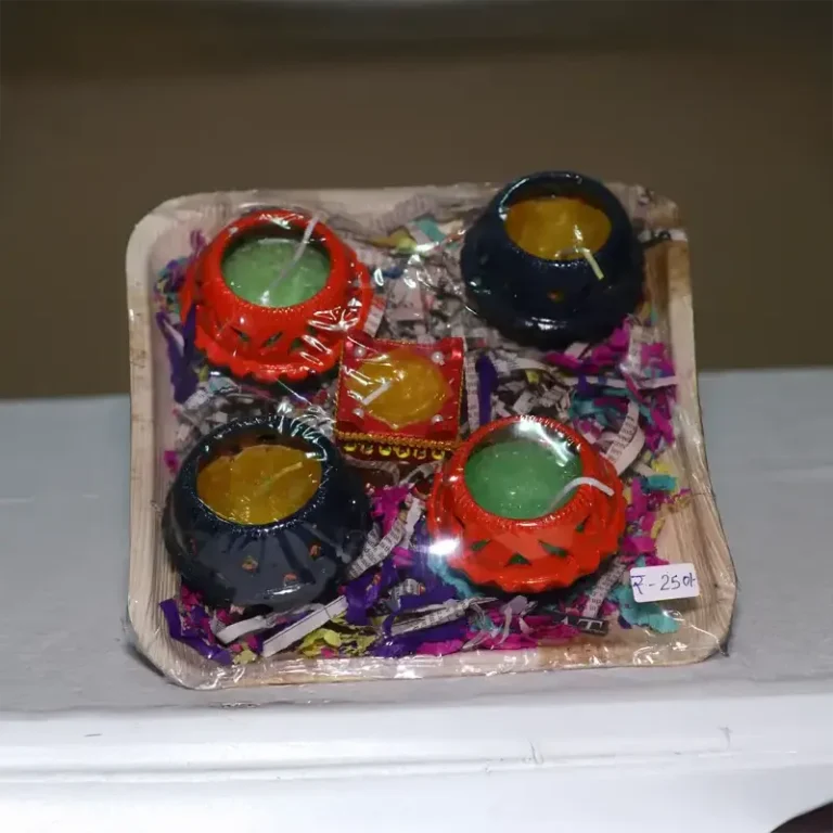 Candle Hamper